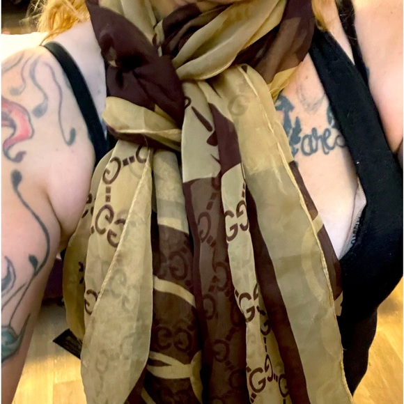 Designer scarf Gucci - Picture 2 of 8